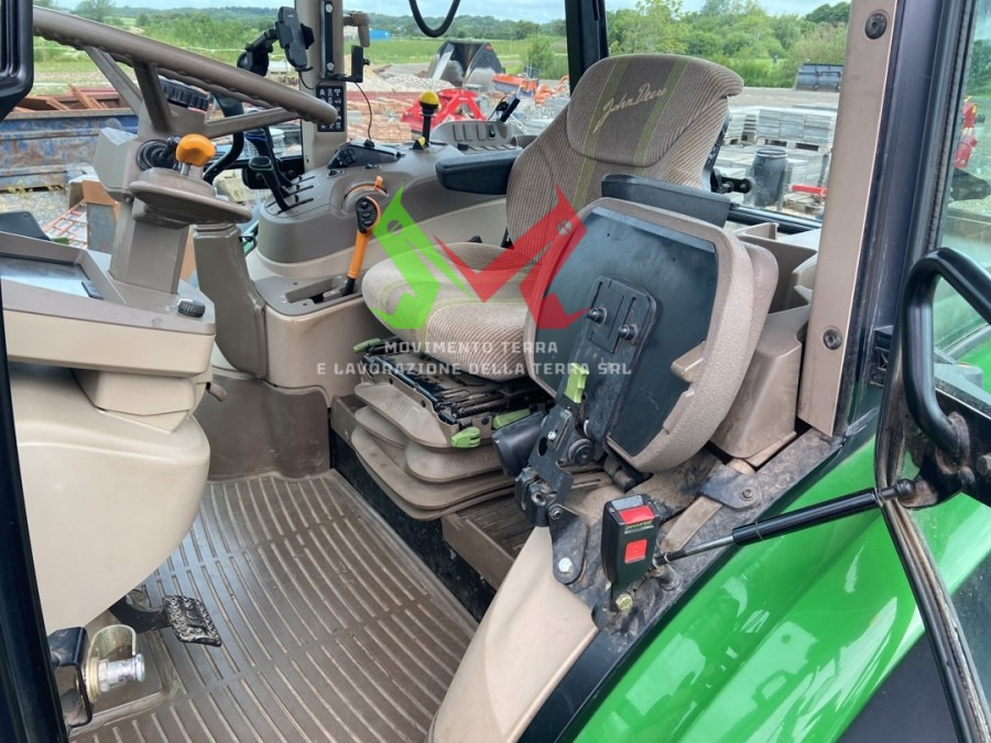 John Deere 5100R - Tractor: foto 4 John Deere 5100R - Tractor: foto 4