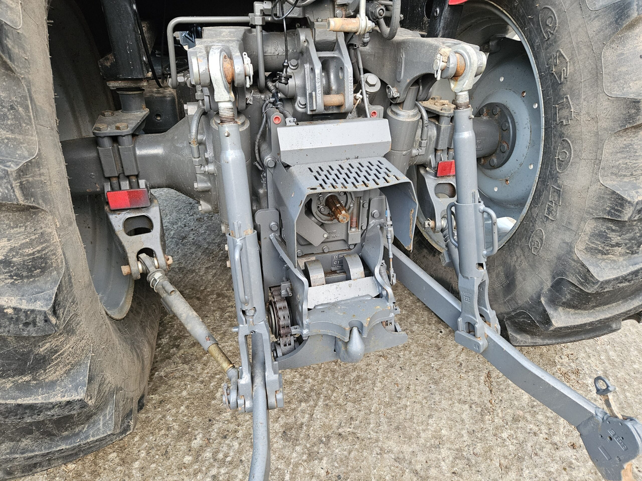 2013 MF 5440 4wd tractor, Very Nice. - Tractor: foto 4 2013 MF 5440 4wd tractor, Very Nice. - Tractor: foto 4