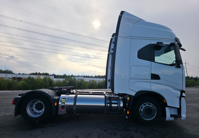 IvecoS-Way 460 4x2 LNG / LBG - Cabeza tractora: foto 5 IvecoS-Way 460 4x2 LNG / LBG - Cabeza tractora: foto 5
