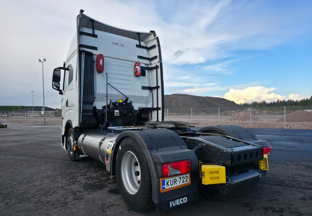 IvecoS-Way 460 4x2 LNG / LBG - Cabeza tractora: foto 3 IvecoS-Way 460 4x2 LNG / LBG - Cabeza tractora: foto 3