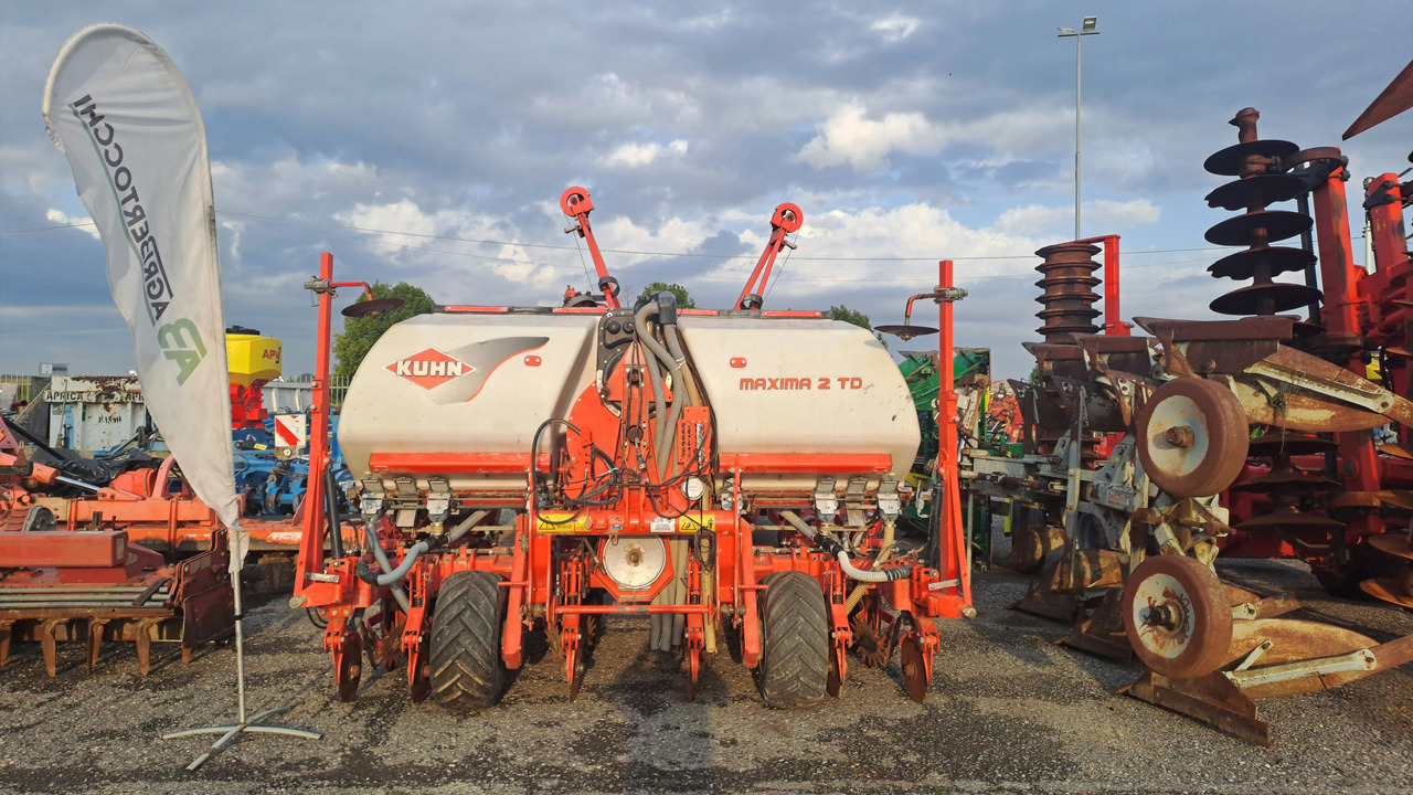 SEMINATRICE DI PRECISIONE KUHN MAXIMA 2 TD - Sembradora: foto 1 SEMINATRICE DI PRECISIONE KUHN MAXIMA 2 TD - Sembradora: foto 1