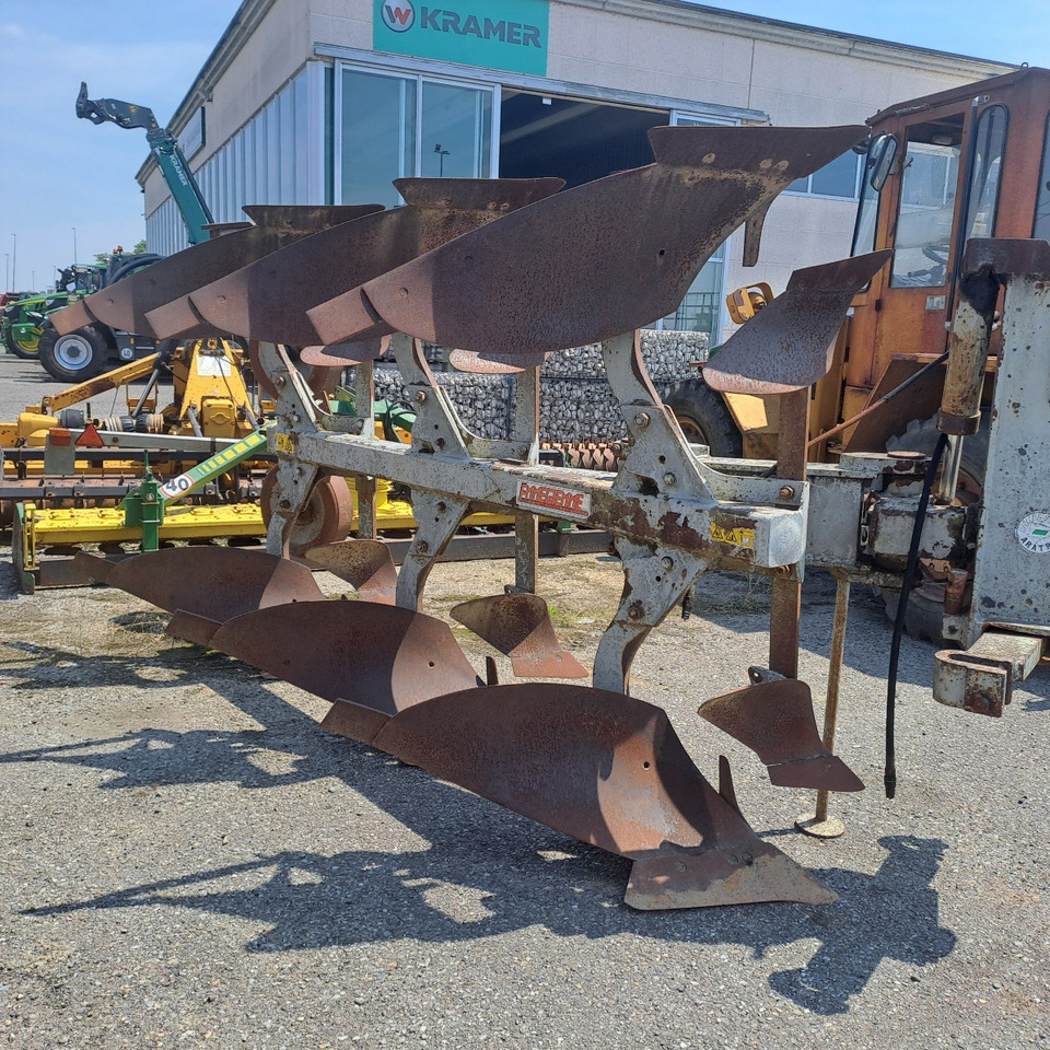 TRIVOMERE EMMEGIEMME - Arado: foto 2 TRIVOMERE EMMEGIEMME - Arado: foto 2