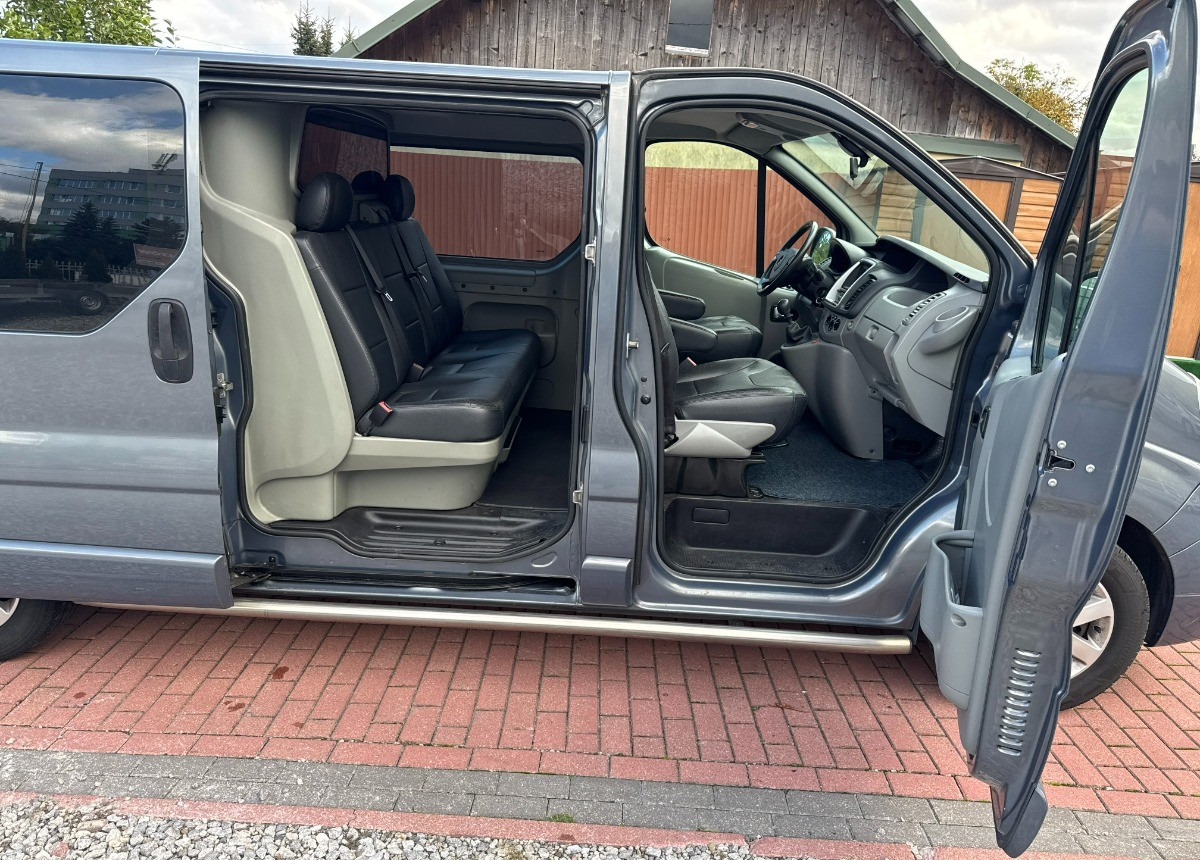 Opel Vivaro LONG 2.5 150KM Brygadówka Brygada Bezwypadkowy Super Stan FV23 - Furgoneta combi: foto 5 Opel Vivaro LONG 2.5 150KM Brygadówka Brygada Bezwypadkowy Super Stan FV23 - Furgoneta combi: foto 5
