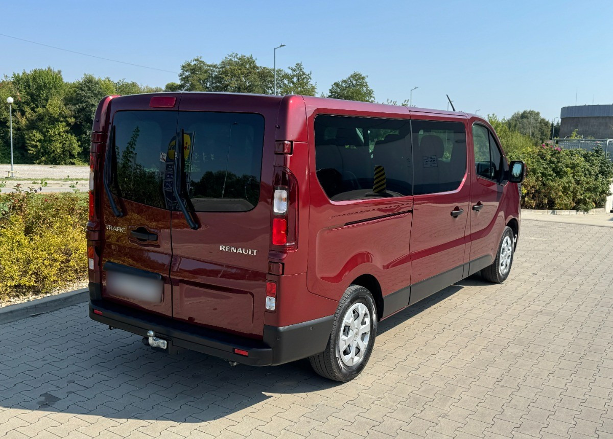 Renault Trafic Long 9 osobowy 2.0 DCI 170KM AUTOMAT NAWIEWY Salon PL FV23 NOWY - Minibús, Furgoneta de pasajeros: foto 2 Renault Trafic Long 9 osobowy 2.0 DCI 170KM AUTOMAT NAWIEWY Salon PL FV23 NOWY - Minibús, Furgoneta de pasajeros: foto 2