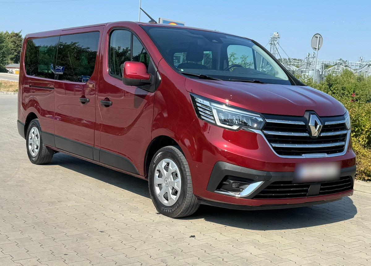 Renault Trafic Long 9 osobowy 2.0 DCI 170KM AUTOMAT NAWIEWY Salon PL FV23 NOWY - Minibús, Furgoneta de pasajeros: foto 1 Renault Trafic Long 9 osobowy 2.0 DCI 170KM AUTOMAT NAWIEWY Salon PL FV23 NOWY - Minibús, Furgoneta de pasajeros: foto 1
