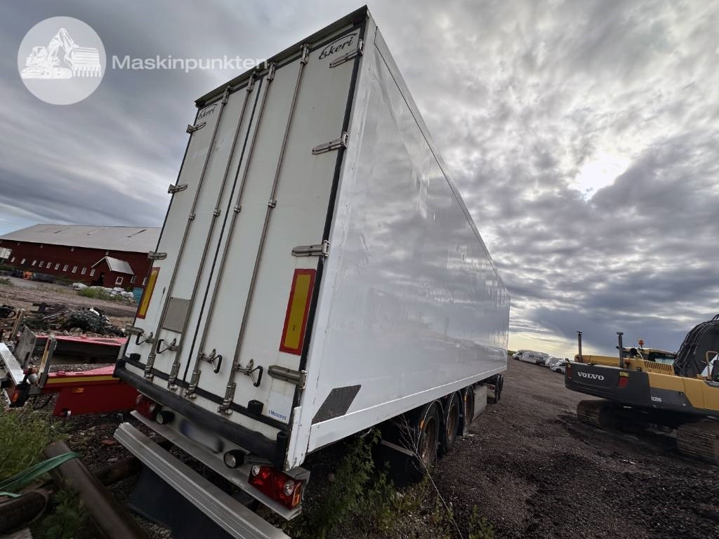 Ekeri T 3 + Krone Dolly - Semirremolque caja cerrada: foto 4 Ekeri T 3 + Krone Dolly - Semirremolque caja cerrada: foto 4