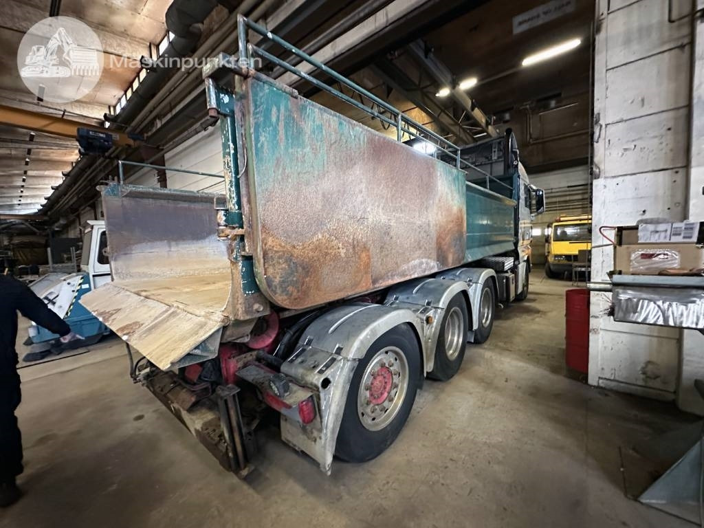 MAN TGX 35.540  - Camión multibasculante: foto 3 MAN TGX 35.540  - Camión multibasculante: foto 3