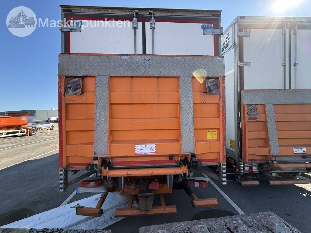 Mercedes-Benz Actros 2551 - Camión frigorífico: foto 5 Mercedes-Benz Actros 2551 - Camión frigorífico: foto 5