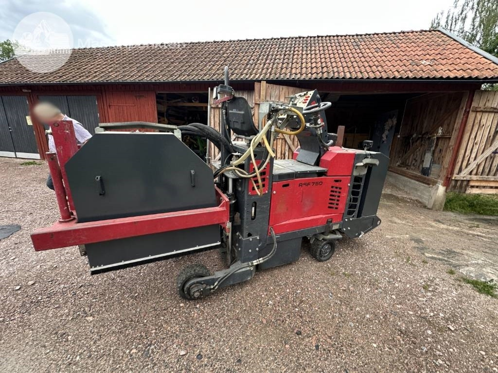 Rellock RSF 750 - Zanjadora: foto 5 Rellock RSF 750 - Zanjadora: foto 5