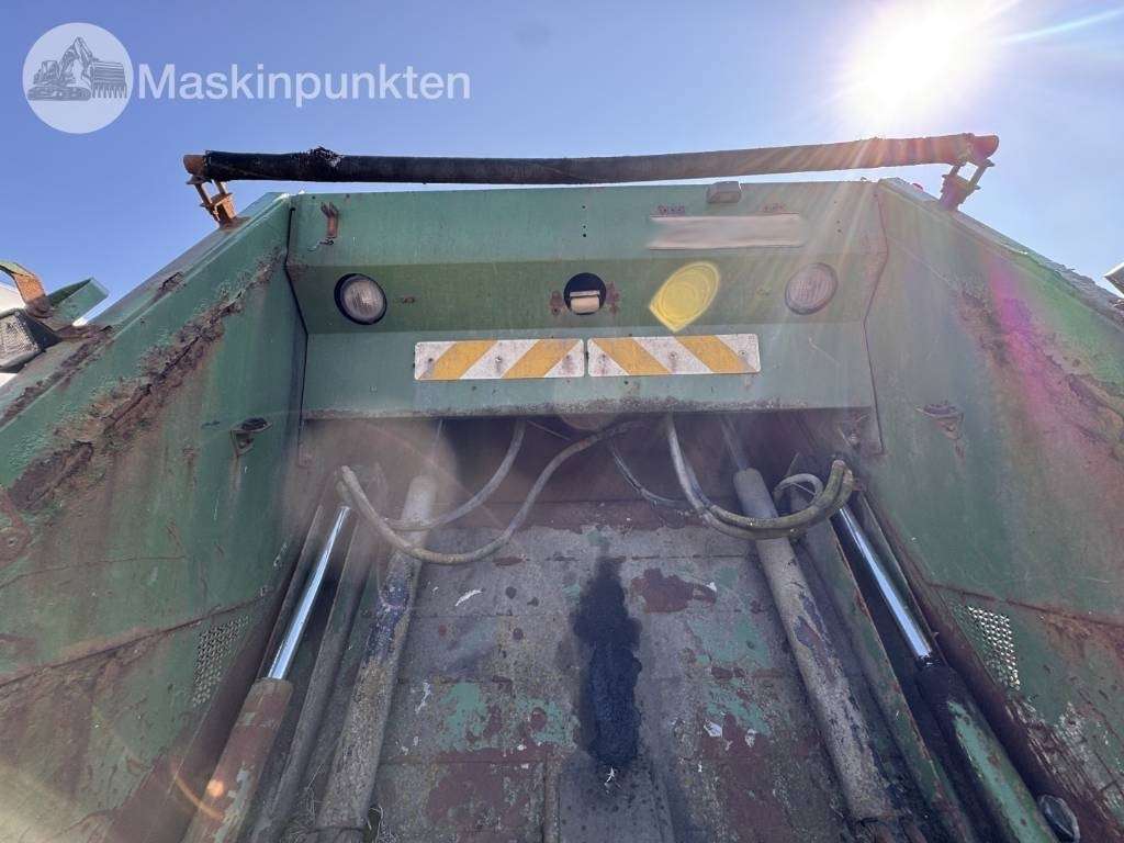 Camión de basura Scania P 94 D: foto 41