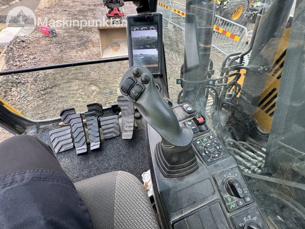 Excavadora de cadenas Volvo ECR 145 EL: foto 47