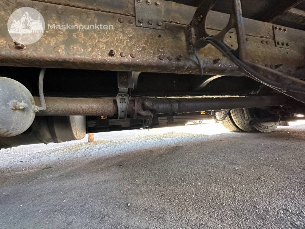 Camión caja cerrada Volvo FM 300: foto 24