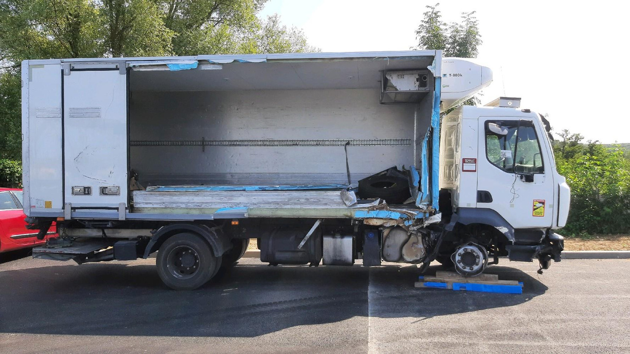 RENAULT PORTEUR FRIGO D - Otros maquinaria: foto 3 RENAULT PORTEUR FRIGO D - Otros maquinaria: foto 3