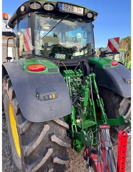 John Deere 6215R Autopowr - Tractor: foto 4 John Deere 6215R Autopowr - Tractor: foto 4