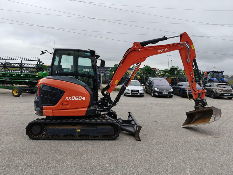 Kubota KX060-5 - Miniexcavadora: foto 2 Kubota KX060-5 - Miniexcavadora: foto 2