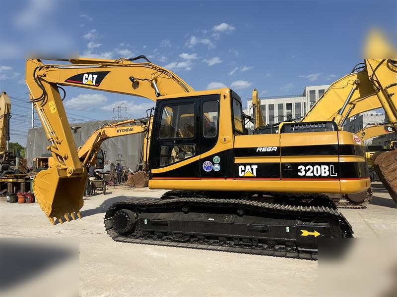 CATERPILLAR 320BL - Excavadora de cadenas: foto 1 CATERPILLAR 320BL - Excavadora de cadenas: foto 1