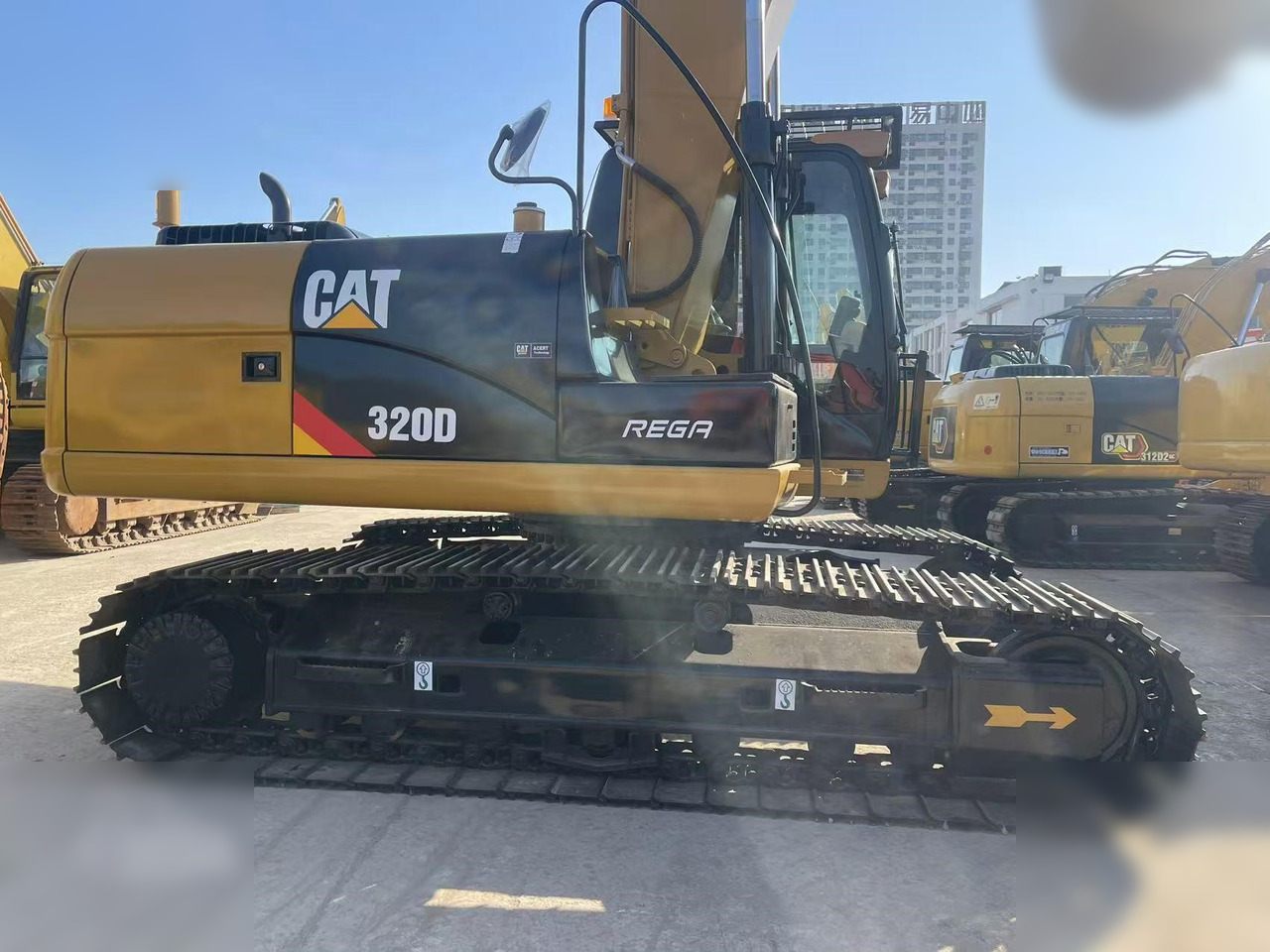 Excavadora de cadenas CATERPILLAR 320D: foto 6 Excavadora de cadenas CATERPILLAR 320D: foto 6