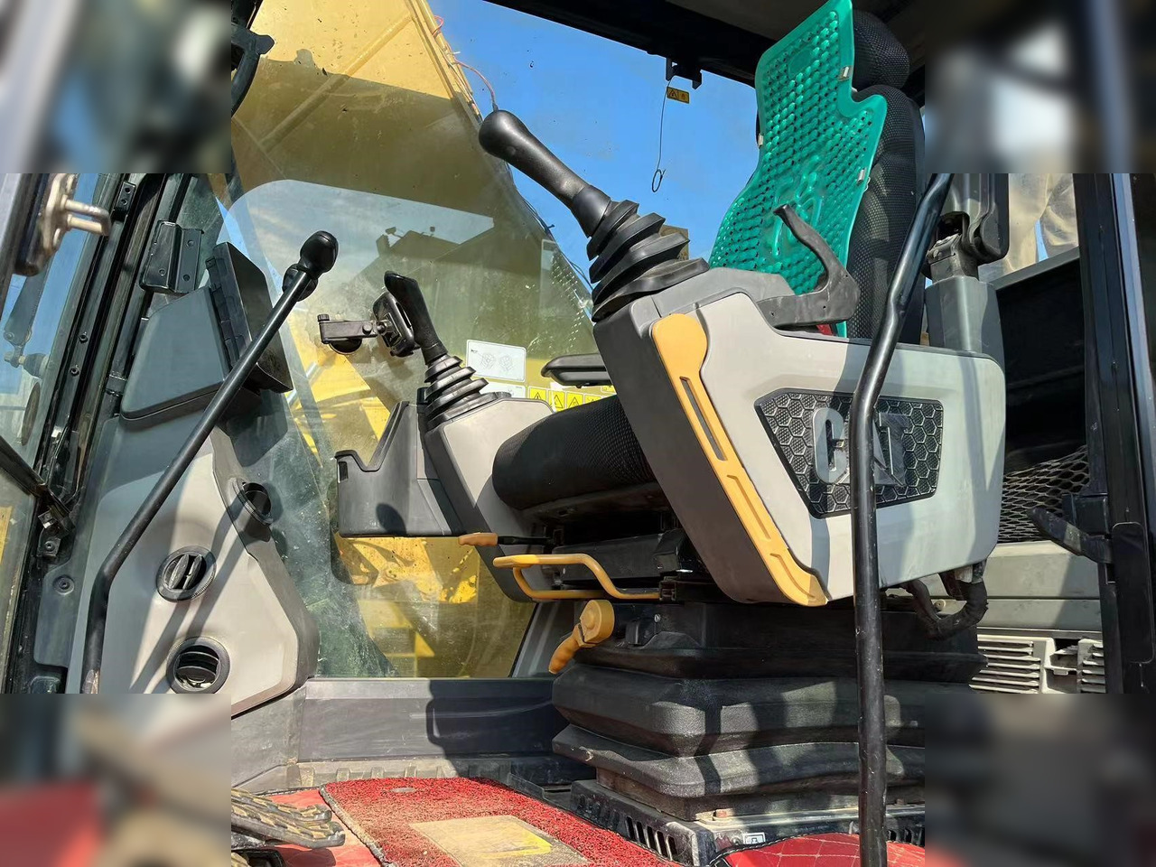 Excavadora de cadenas CATERPILLAR 320GC: foto 9