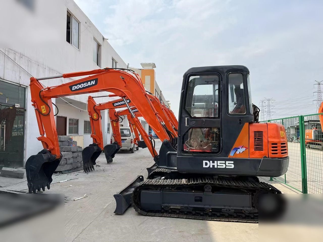 DOOSAN DH55 - Miniexcavadora: foto 1 DOOSAN DH55 - Miniexcavadora: foto 1