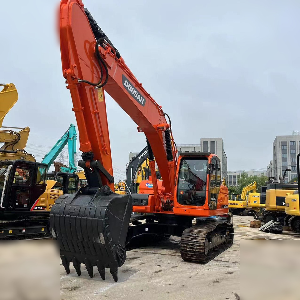 DOOSAN DX225 LCA - Excavadora de cadenas: foto 2 DOOSAN DX225 LCA - Excavadora de cadenas: foto 2