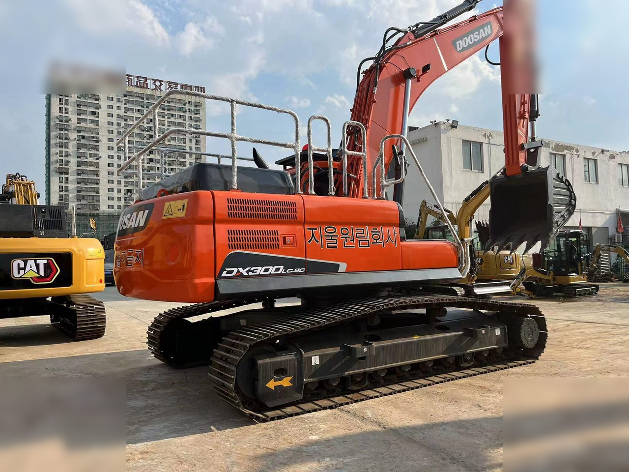 DOOSAN DX300 LCA - Excavadora de cadenas: foto 5 DOOSAN DX300 LCA - Excavadora de cadenas: foto 5