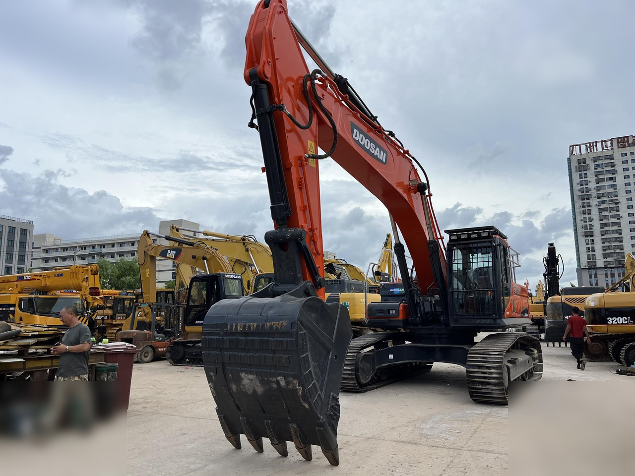DOOSAN DX340 LCA - Excavadora de cadenas: foto 3 DOOSAN DX340 LCA - Excavadora de cadenas: foto 3
