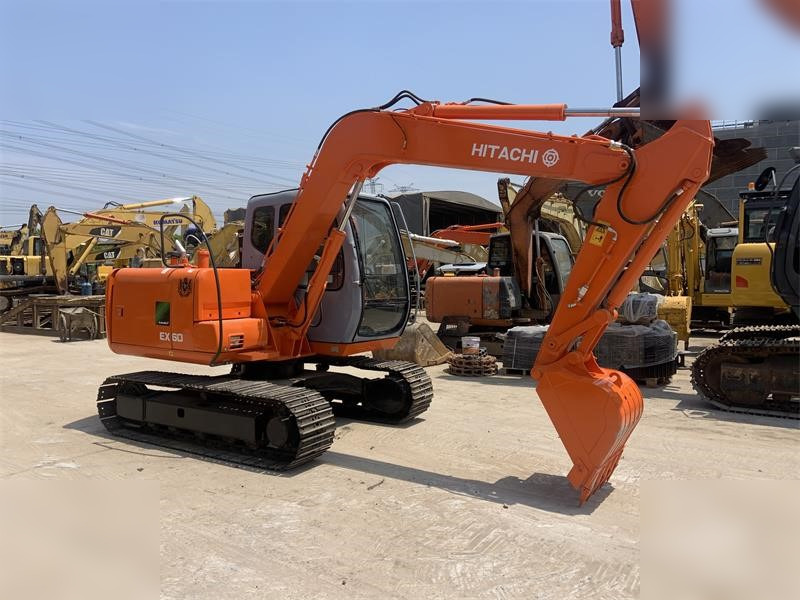 HITACHI EX60 LC-5 - Excavadora de cadenas: foto 3 HITACHI EX60 LC-5 - Excavadora de cadenas: foto 3