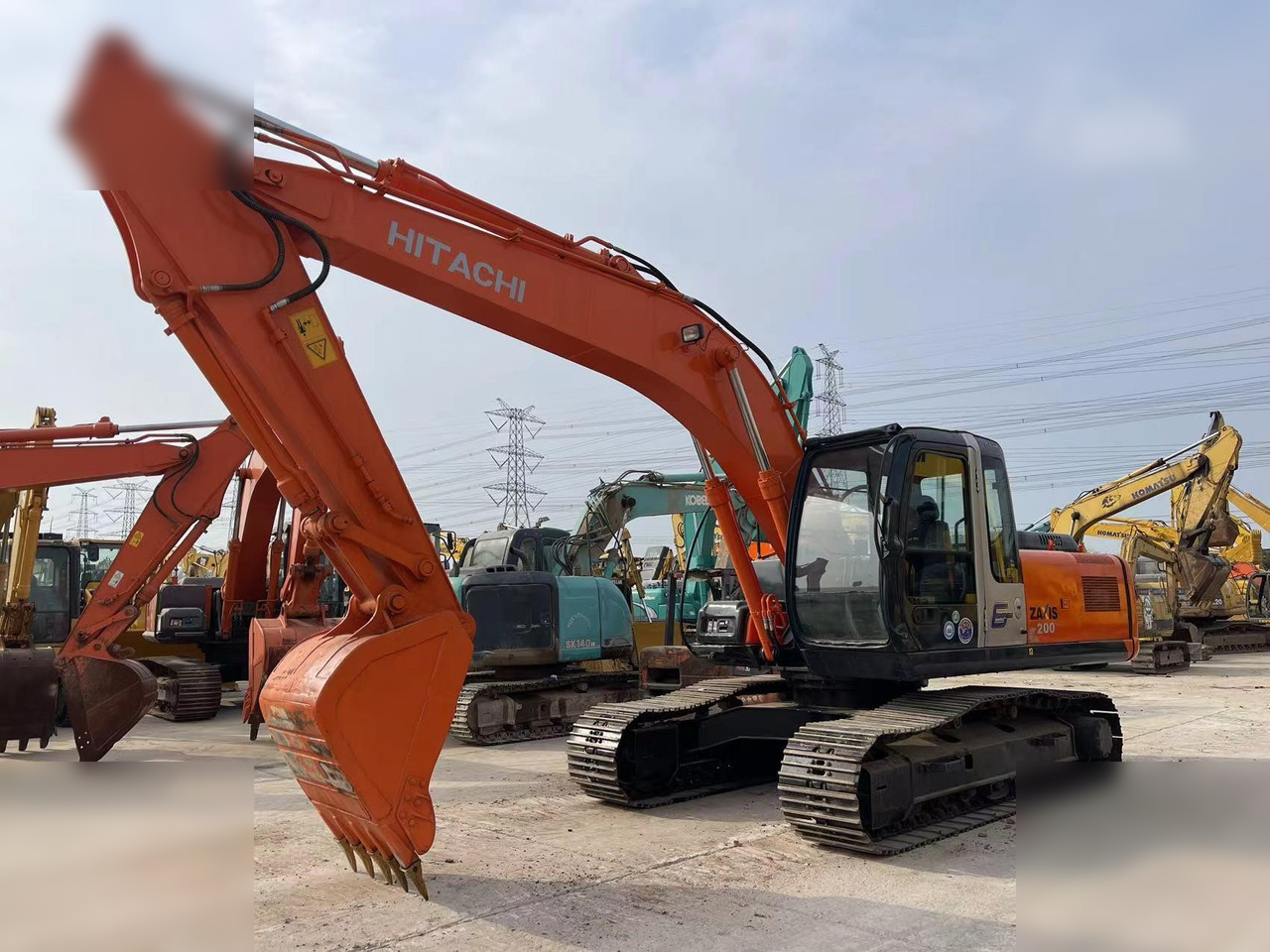 HITACHI ZX200 - Excavadora de cadenas: foto 5 HITACHI ZX200 - Excavadora de cadenas: foto 5