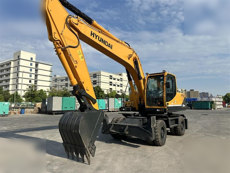 HYUNDAI ROBEX 210W-9 - Excavadora de ruedas: foto 4 HYUNDAI ROBEX 210W-9 - Excavadora de ruedas: foto 4