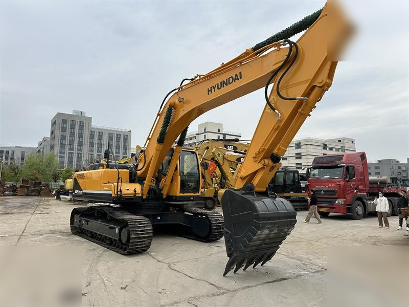 HYUNDAI ROBEX 305 LC-9T - Excavadora de cadenas: foto 3 HYUNDAI ROBEX 305 LC-9T - Excavadora de cadenas: foto 3