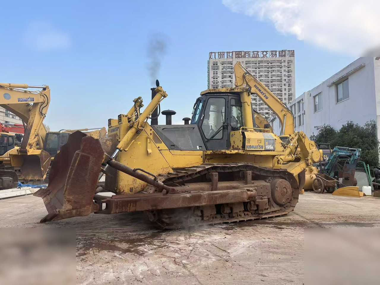 KOMATSU D155A-5 - Bulldozer: foto 1 KOMATSU D155A-5 - Bulldozer: foto 1