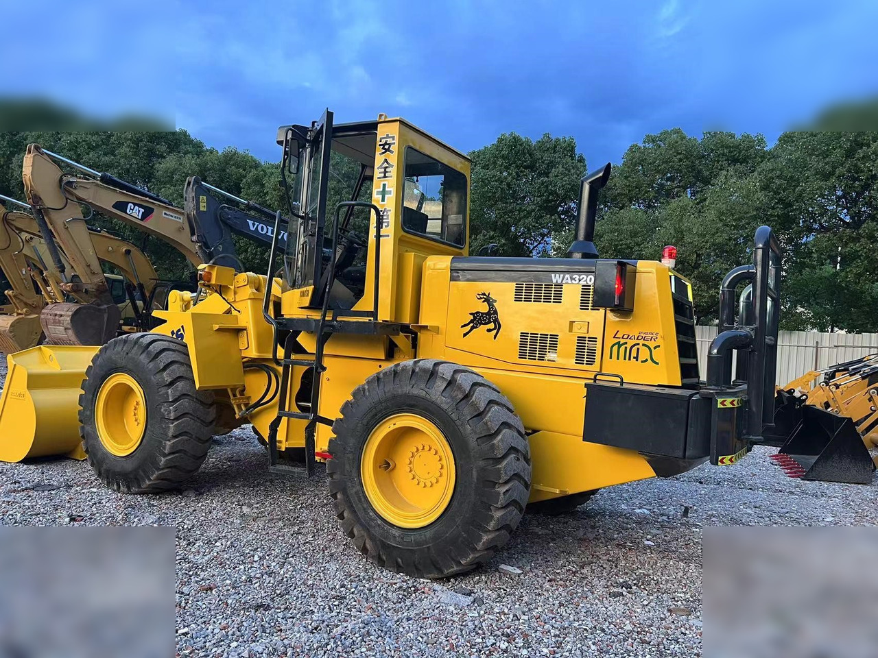 KOMATSU WA320-3 - Cargadora de ruedas: foto 2 KOMATSU WA320-3 - Cargadora de ruedas: foto 2
