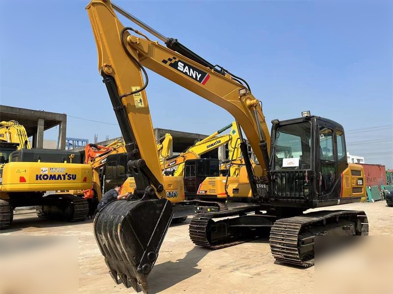 SANY SY135C - Excavadora de cadenas: foto 1 SANY SY135C - Excavadora de cadenas: foto 1