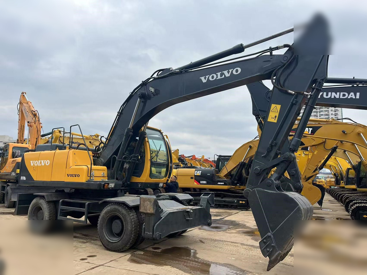 VOLVO EW170 - Excavadora de ruedas: foto 4 VOLVO EW170 - Excavadora de ruedas: foto 4