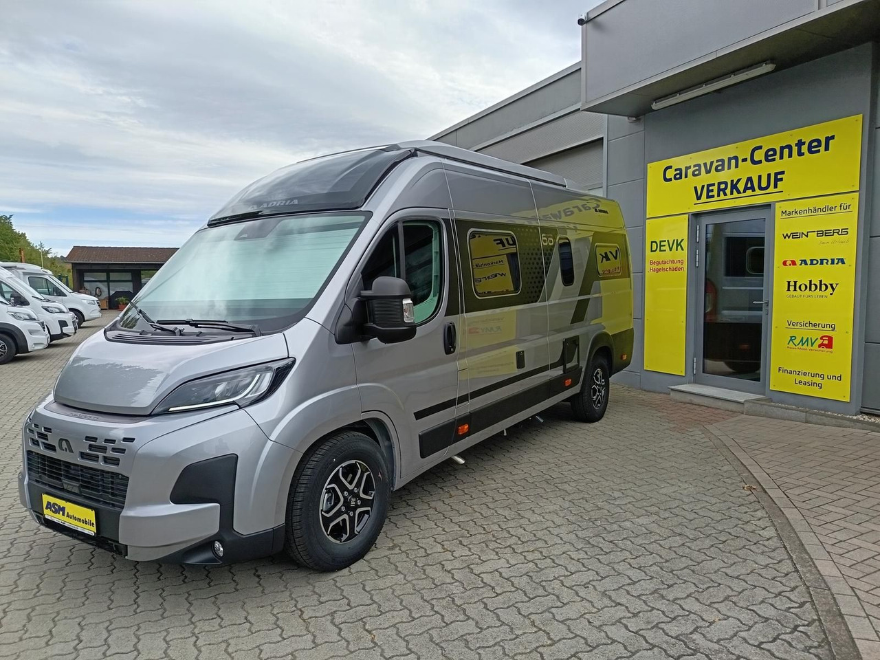 Adria Twin "60Y" 640 SGX 4,25MAXI*JUBILEE*AUFSTELLDACH - Cámper: foto 3 Adria Twin "60Y" 640 SGX 4,25MAXI*JUBILEE*AUFSTELLDACH - Cámper: foto 3