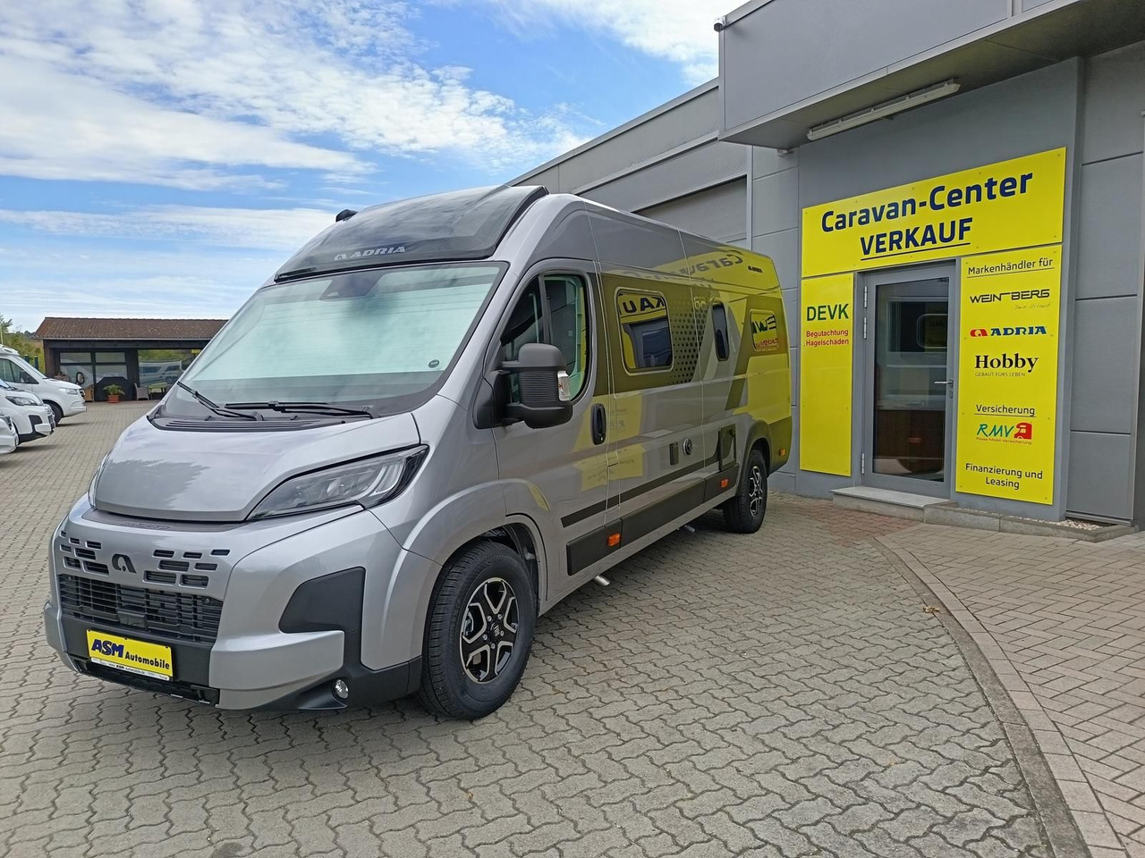 Adria Twin "60Y" 640 SLB 4,25MAXI*JUBILEE*MARKISE*LED - Cámper: foto 3 Adria Twin "60Y" 640 SLB 4,25MAXI*JUBILEE*MARKISE*LED - Cámper: foto 3
