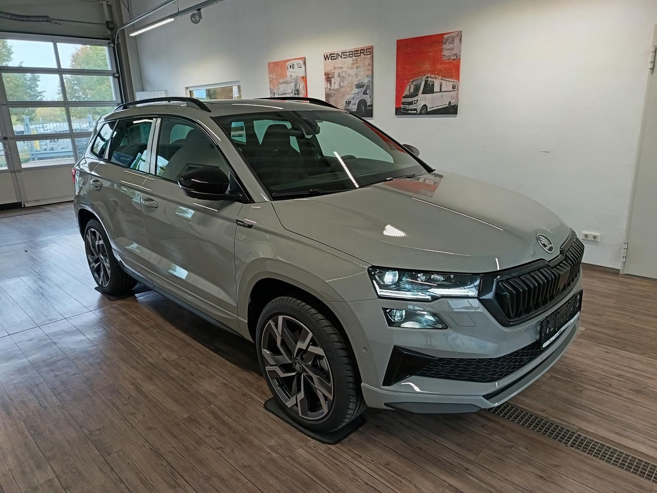 Skoda Karoq Sportline 2,0 TDI DSG 4x4*AHK*PSD*STD.HZG* - SUV/ Todoterreno: foto 3 Skoda Karoq Sportline 2,0 TDI DSG 4x4*AHK*PSD*STD.HZG* - SUV/ Todoterreno: foto 3