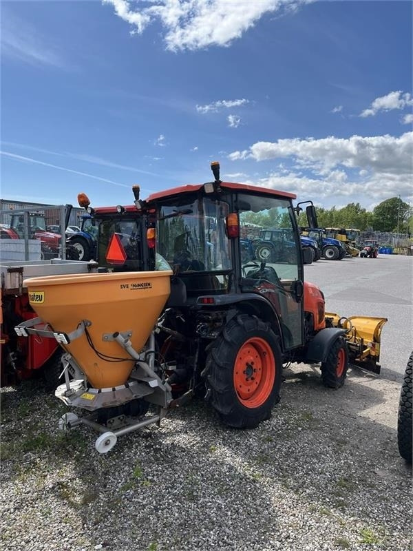 Kubota STW37 Kun 1144 timer - Tractor municipal: foto 2 Kubota STW37 Kun 1144 timer - Tractor municipal: foto 2