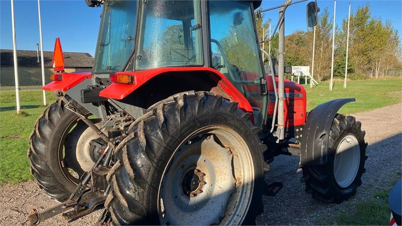 Massey Ferguson 4355 Power Shuttle 24-24 - Tractor: foto 5 Massey Ferguson 4355 Power Shuttle 24-24 - Tractor: foto 5