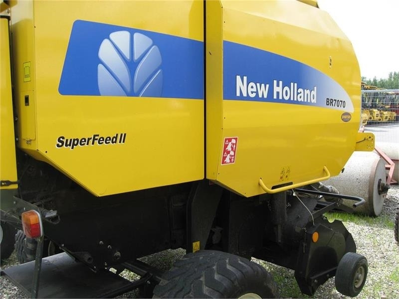 New Holland BR7070 med SUPER FEED - Rotoempacadora: foto 3 New Holland BR7070 med SUPER FEED - Rotoempacadora: foto 3
