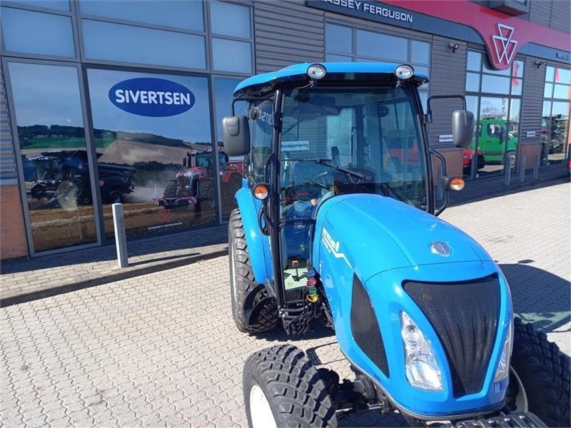 New Holland Boomer 55 - Tractor municipal: foto 4 New Holland Boomer 55 - Tractor municipal: foto 4