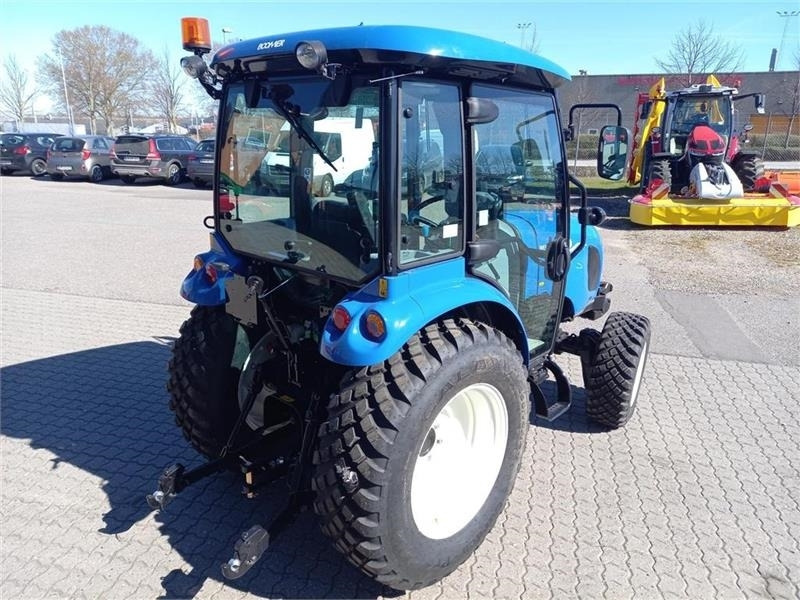 New Holland Boomer 55 - Tractor municipal: foto 5 New Holland Boomer 55 - Tractor municipal: foto 5