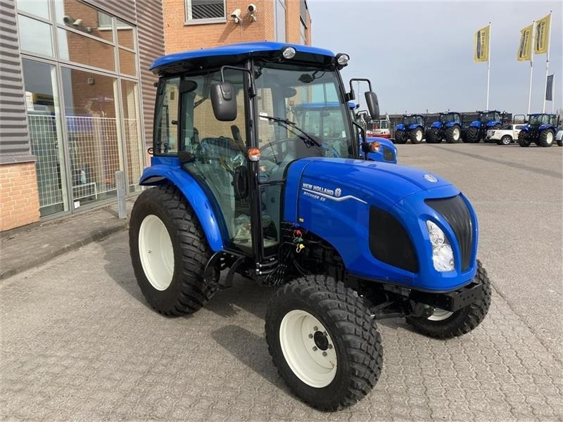 New Holland Boomer 55 Stage V - Frontlift og PTO - Tractor municipal: foto 3 New Holland Boomer 55 Stage V - Frontlift og PTO - Tractor municipal: foto 3