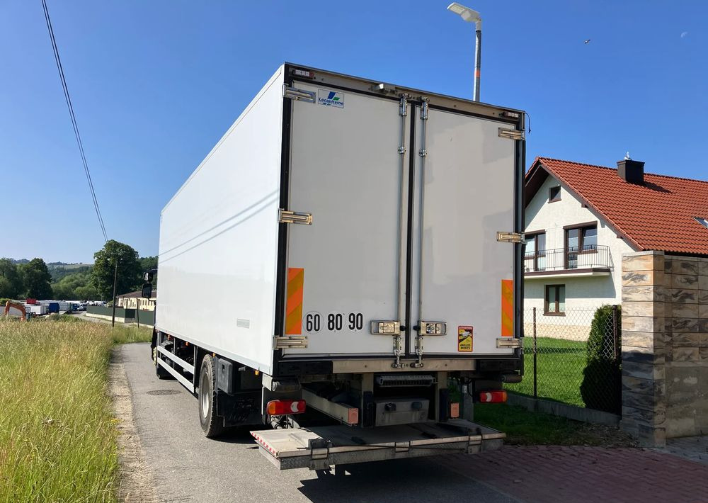 Renault Renault Gama D19 chłodnia izoterma - Camión frigorífico: foto 3 Renault Renault Gama D19 chłodnia izoterma - Camión frigorífico: foto 3