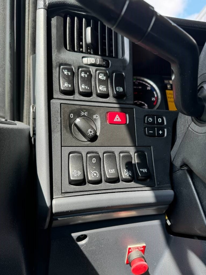 Camión multibasculante Scania R 520 LB8x4*4: foto 11