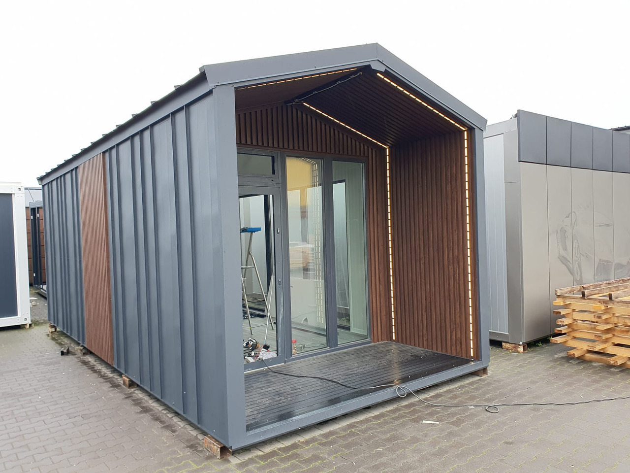 IDEX Premium Commercial Container Unit – Modern, Durable & Ready to Customize! Container with Terrace - Casa contenedor: foto 2 IDEX Premium Commercial Container Unit – Modern, Durable & Ready to Customize! Container with Terrace - Casa contenedor: foto 2