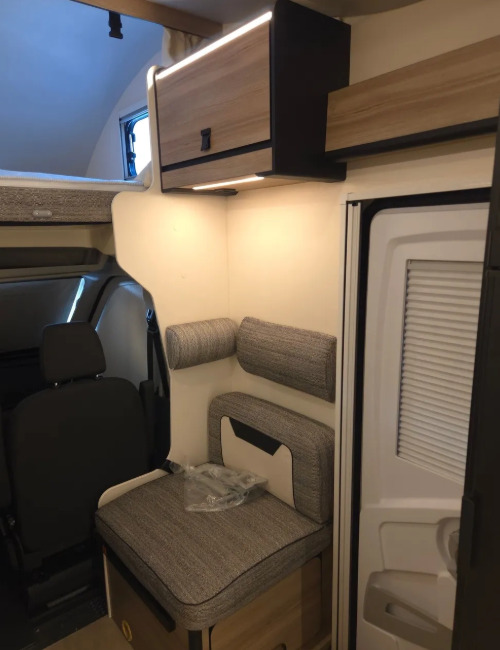 Leasing de RIMOR Rimor KILIG 695 NEW Retrofitted 5-Passenger Winterized Camera Navigation RIMOR Rimor KILIG 695 NEW Retrofitted 5-Passenger Winterized Camera Navigation: foto 19