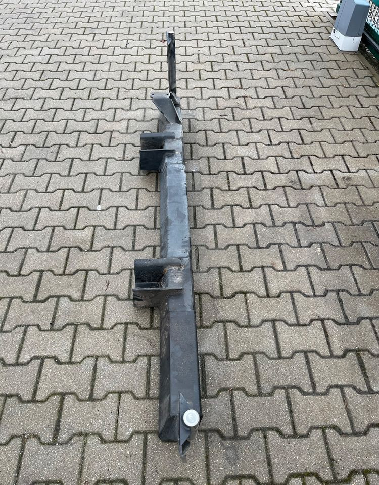 Belka przednia MAN TGL TG3 nowy model zderzak - Carrocería y exterior para Camión: foto 5 Belka przednia MAN TGL TG3 nowy model zderzak - Carrocería y exterior para Camión: foto 5