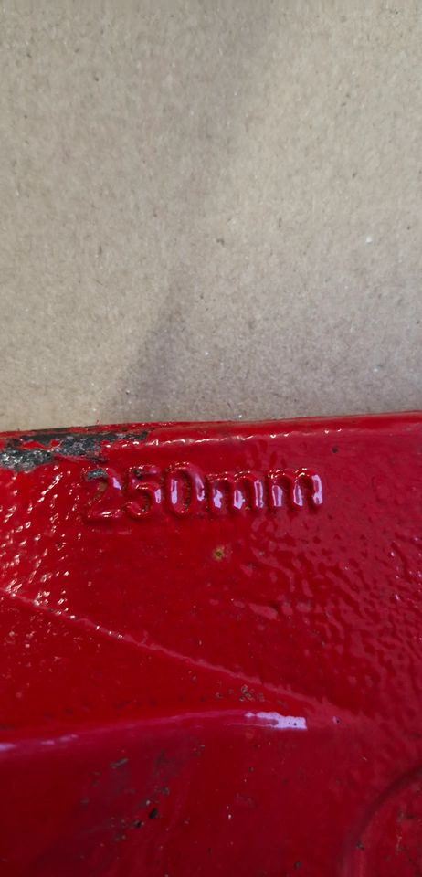 JOST ŁAPA ŁAPY SIODŁA 250mm - Motor para Camión: foto 3 JOST ŁAPA ŁAPY SIODŁA 250mm - Motor para Camión: foto 3