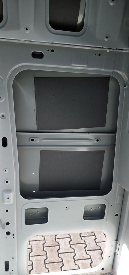 Cabina para Camión KABINA RENAULT GAMA T WYSOKA 2023R: foto 8